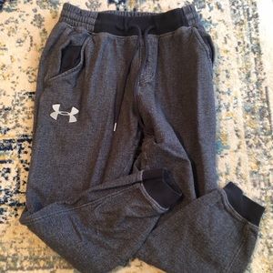 UnderArmour thick gray joggers